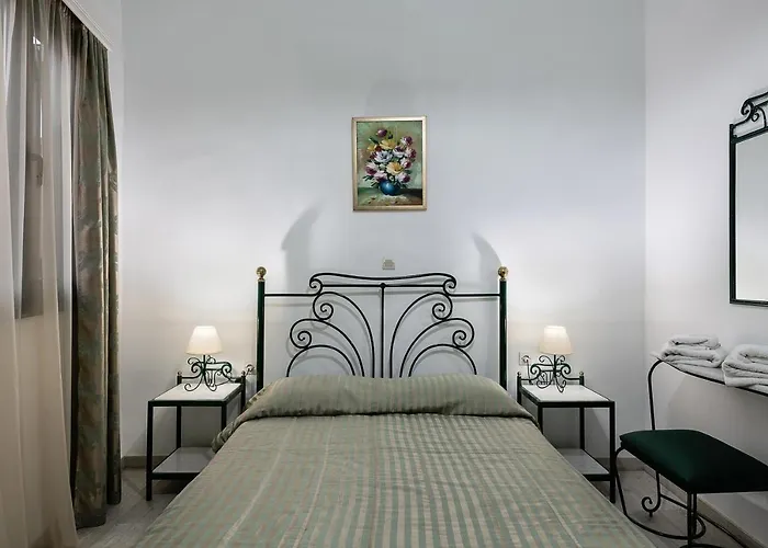 阿纳斯塔西娅公寓式酒店 *