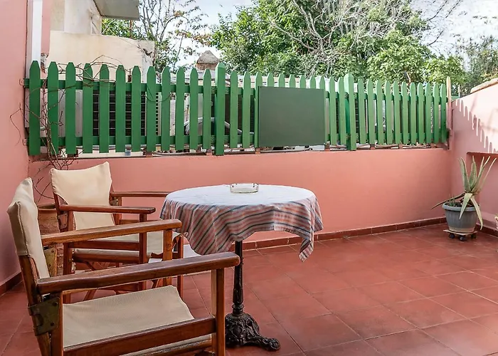 阿纳斯塔西娅公寓式酒店 *