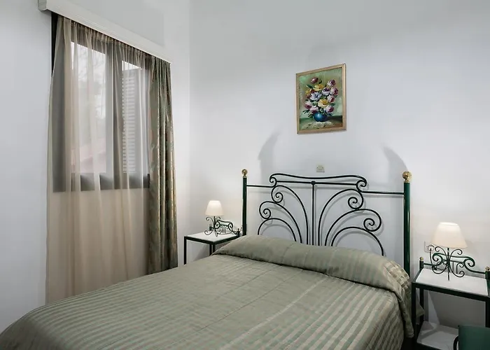 阿纳斯塔西娅公寓式酒店 公寓 *